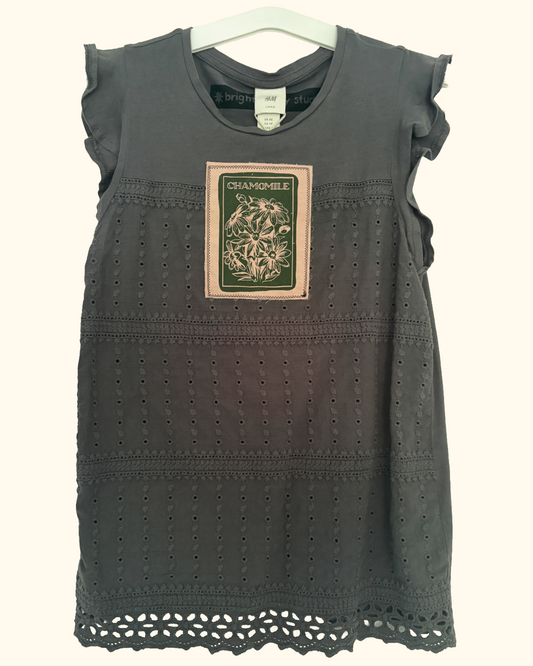 chamomile patch grey top